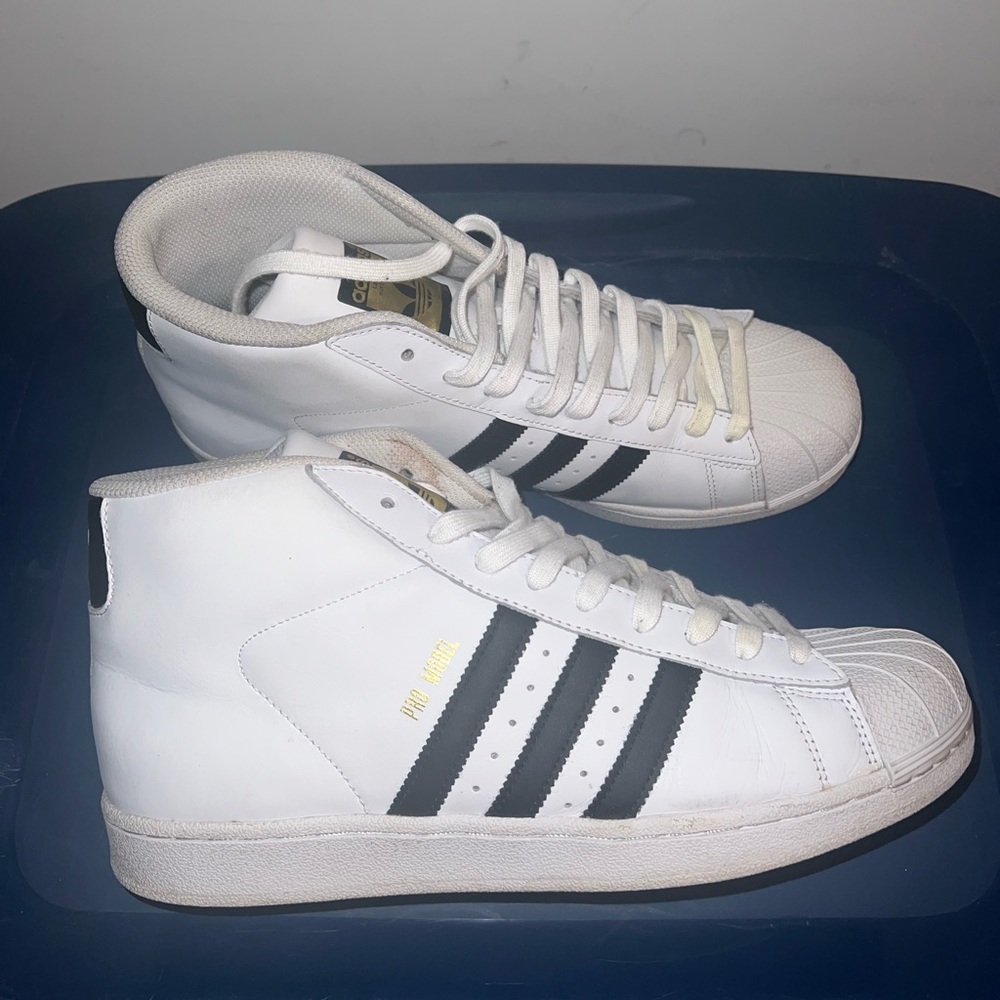 Shell Top Adidas - Picture 2 of 2